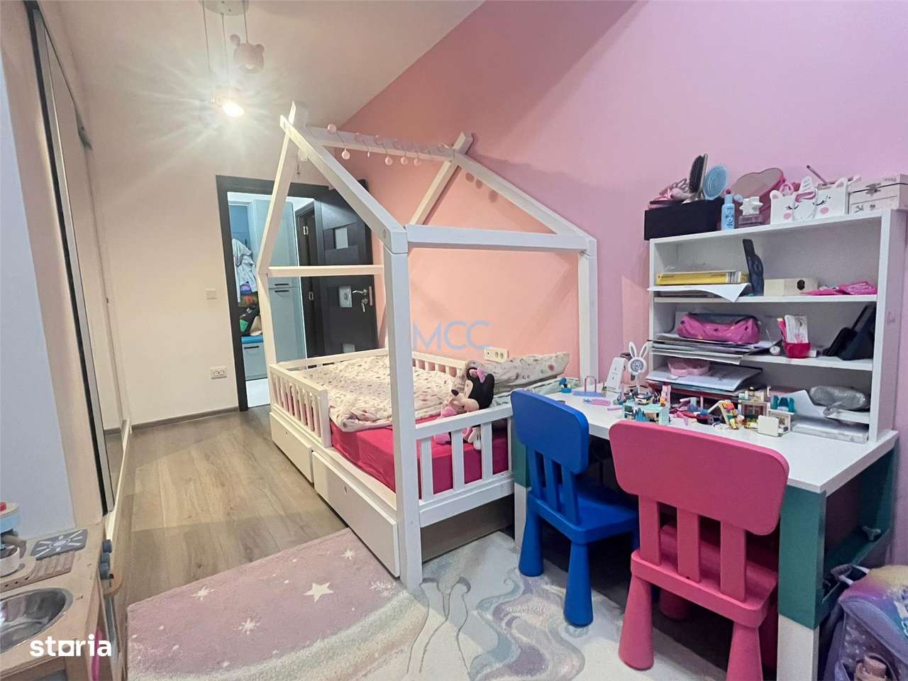 Vand Apartament 3 camere Mobilat + Loc de Parcare - Imagine principală: 5/9