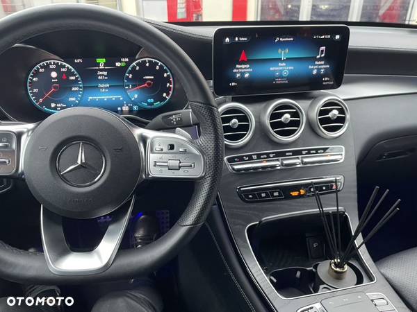 Mercedes-Benz GLC 300 Coupe 4Matic 9G-TRONIC AMG Line - 5