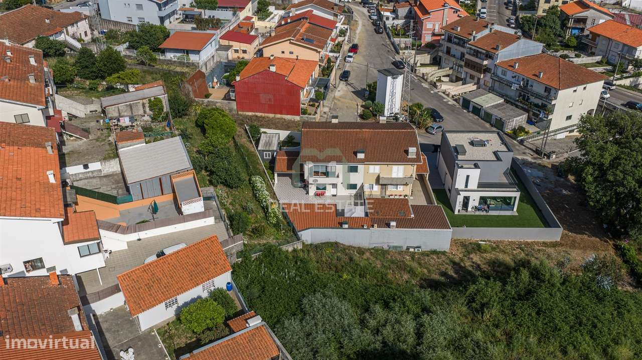 Moradia Geminada T4 Venda em Gondomar (São Cosme), Valbom e Jovim,Gond-34