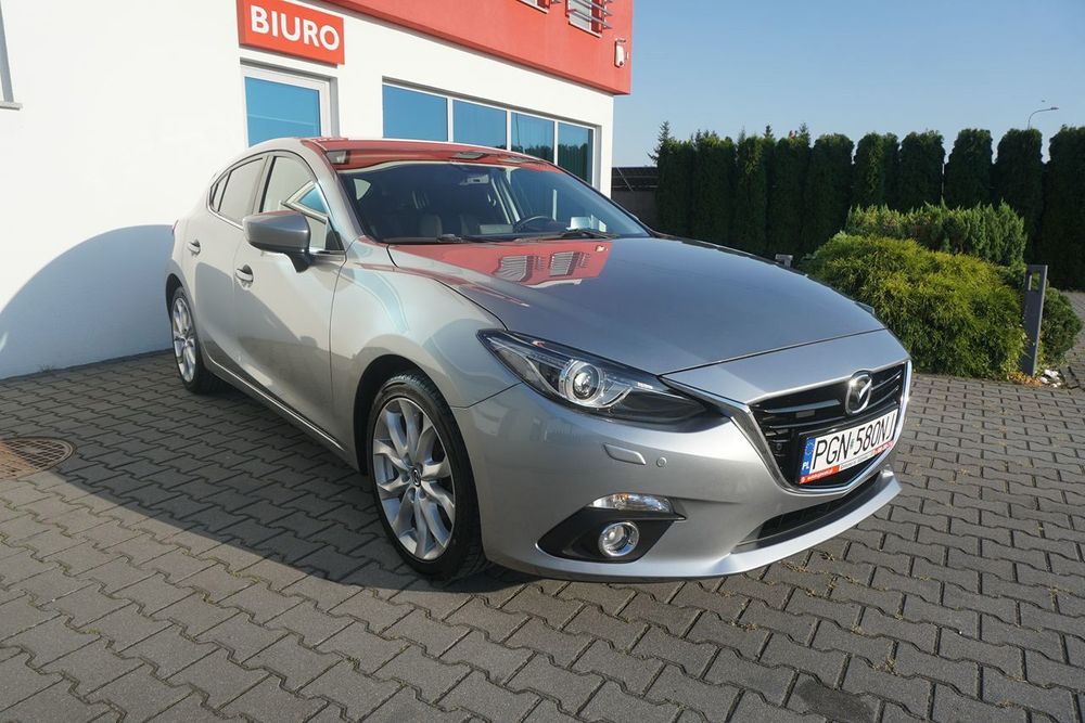 Mazda 3 III (2013-) SKYACTIV-G 120 Sports-Line 2015