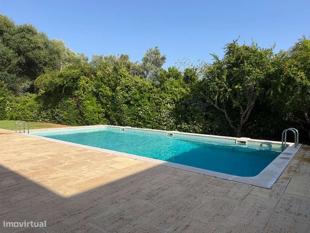 Moradia T5 em Condomínio com Piscina - Oleiros-25