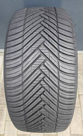 Hankook Kinergy 4S2 245/40R18 97 V - 2