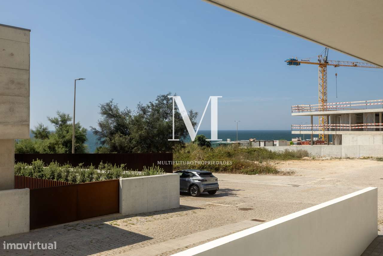Apartamento T3 | Terraço | Varandas | Garagem | Praia-18
