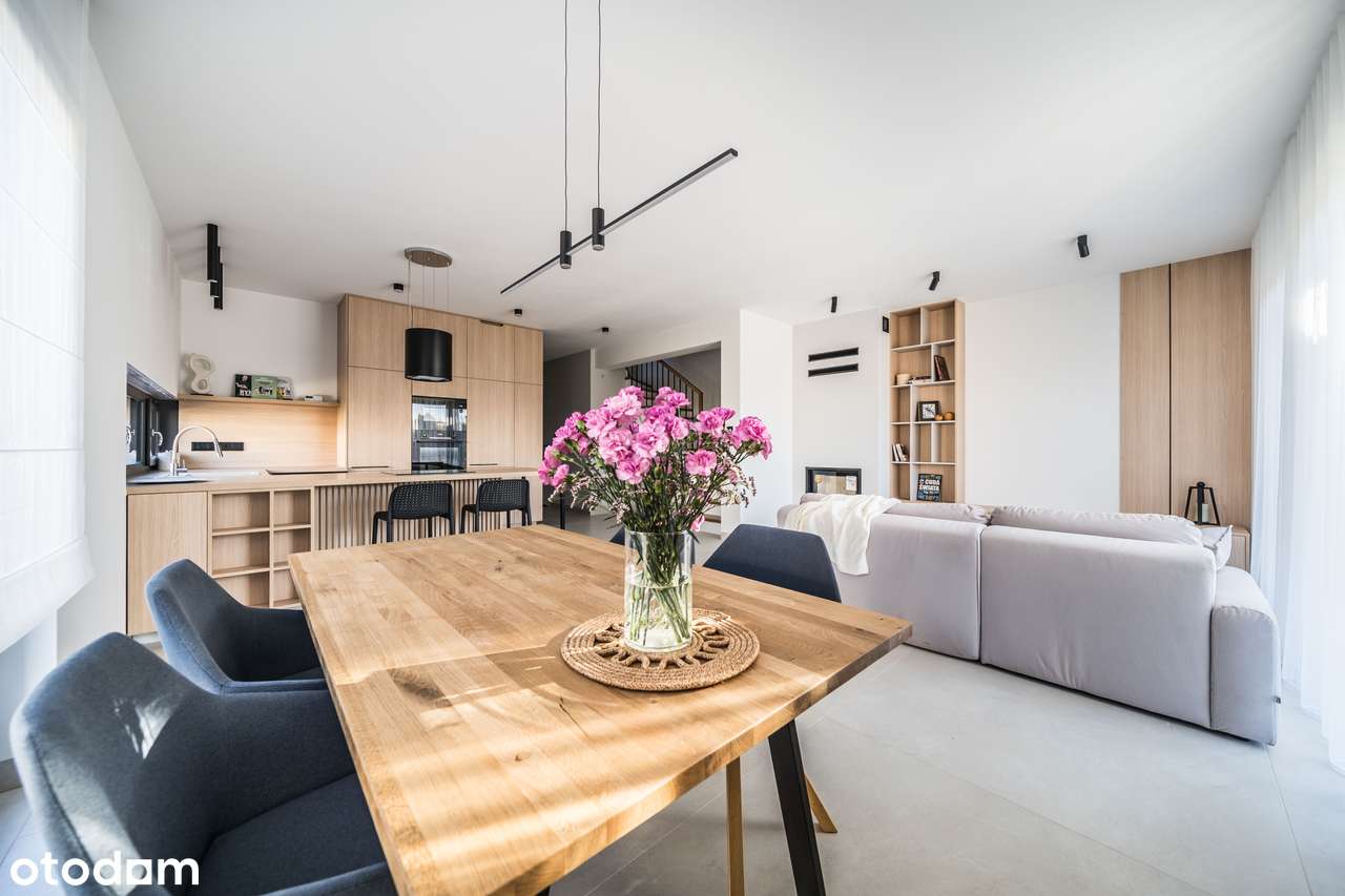 Przestronny dom 142 m² z garażem i ogrodem. Wykończony z kuchnią-11