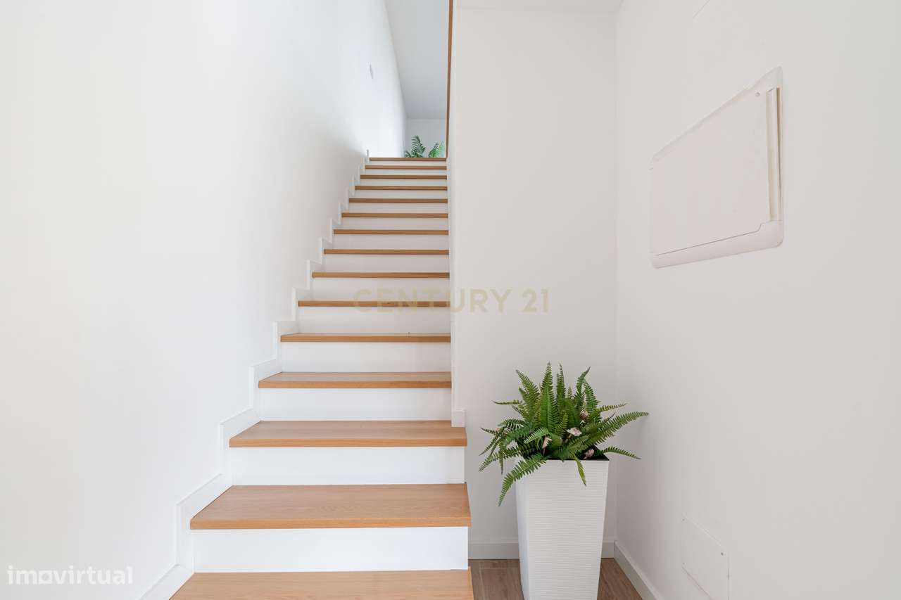 Moradias Condomínio fechado Belas Garden  T2+1 e T3+1-19