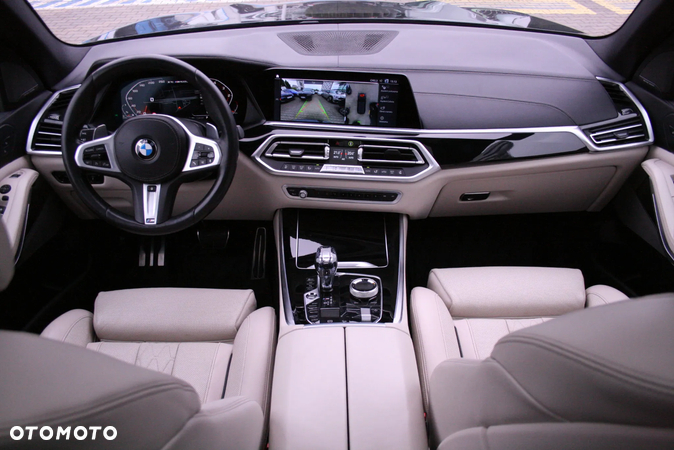 BMW X5 M M50d - 8
