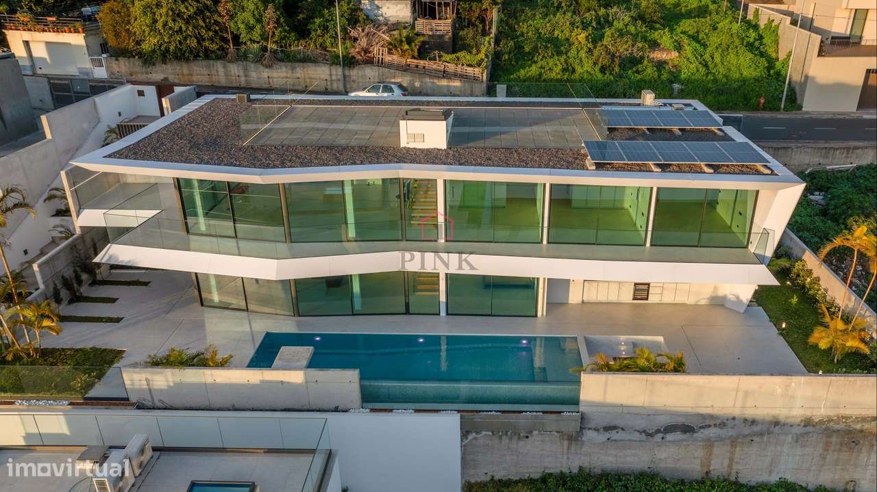 Moradia de Luxo com Piscina - T4 no Funchal-9