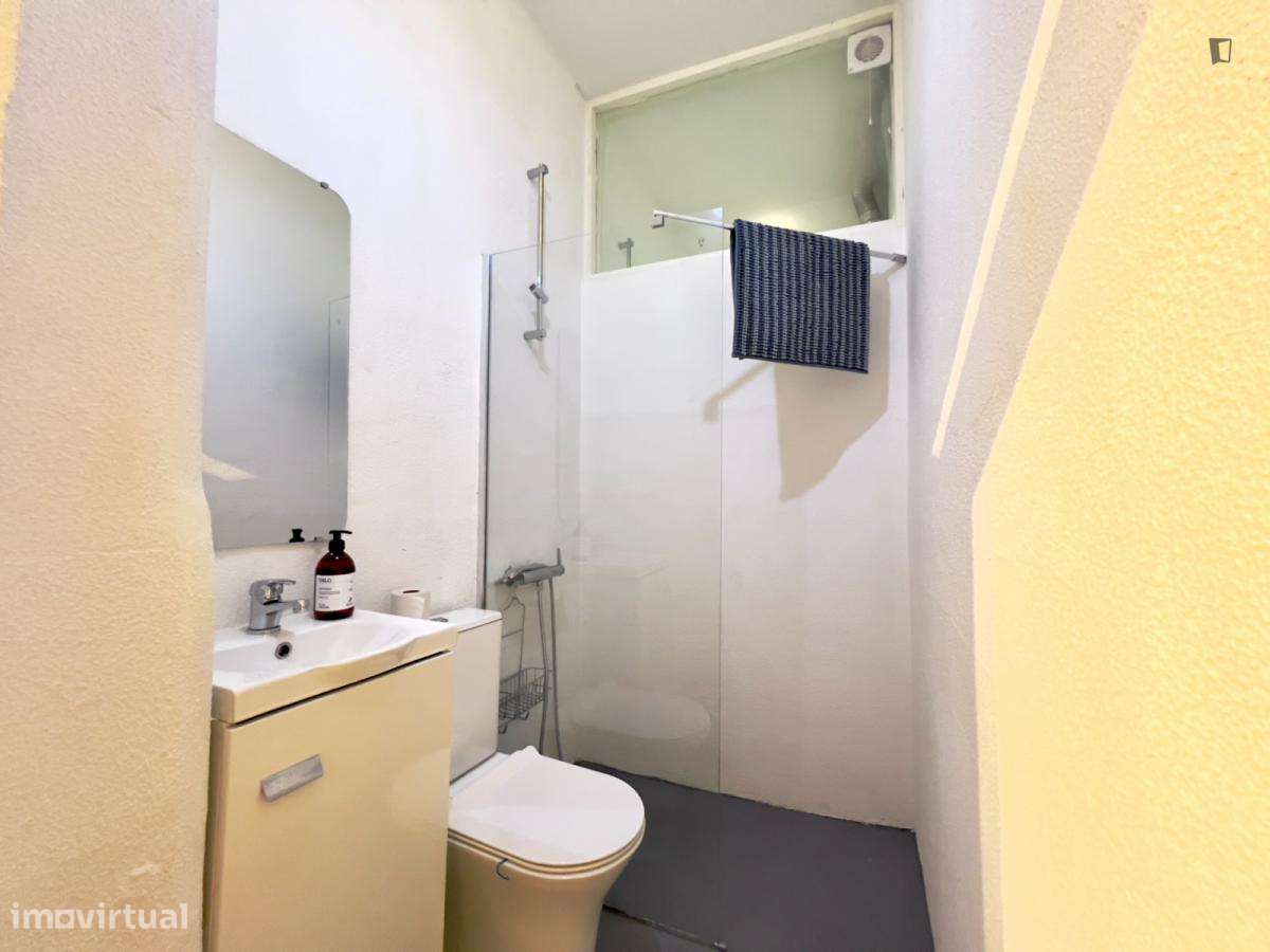 Quarto - localizado em Arroios Lisbon - Grande imagem: 2/35