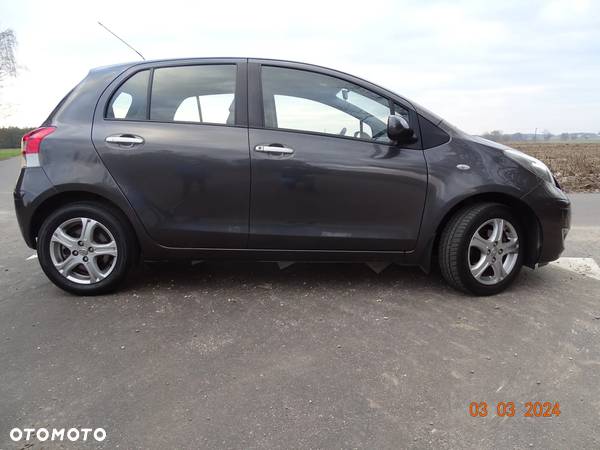 Toyota Yaris 1.33 VVT-i Cool+ - 3