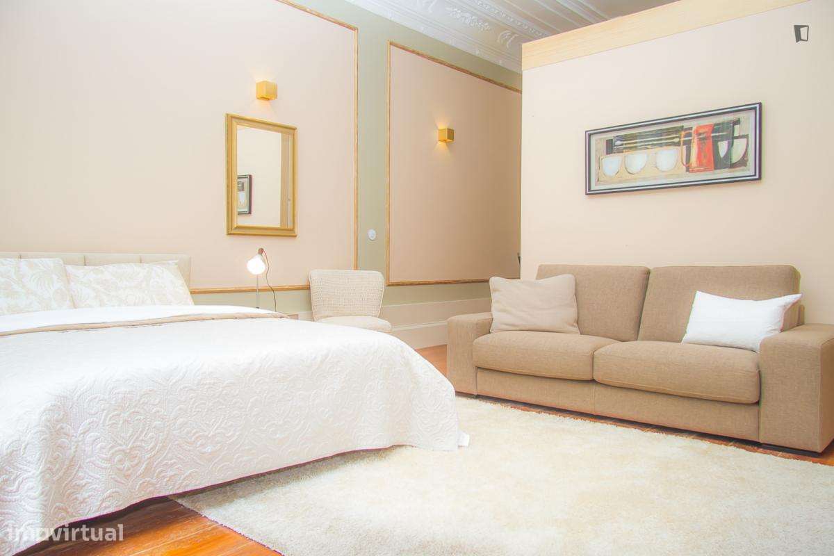 Estúdio - localizado em Santo Ildefonso Porto - Grande imagem: 5/10