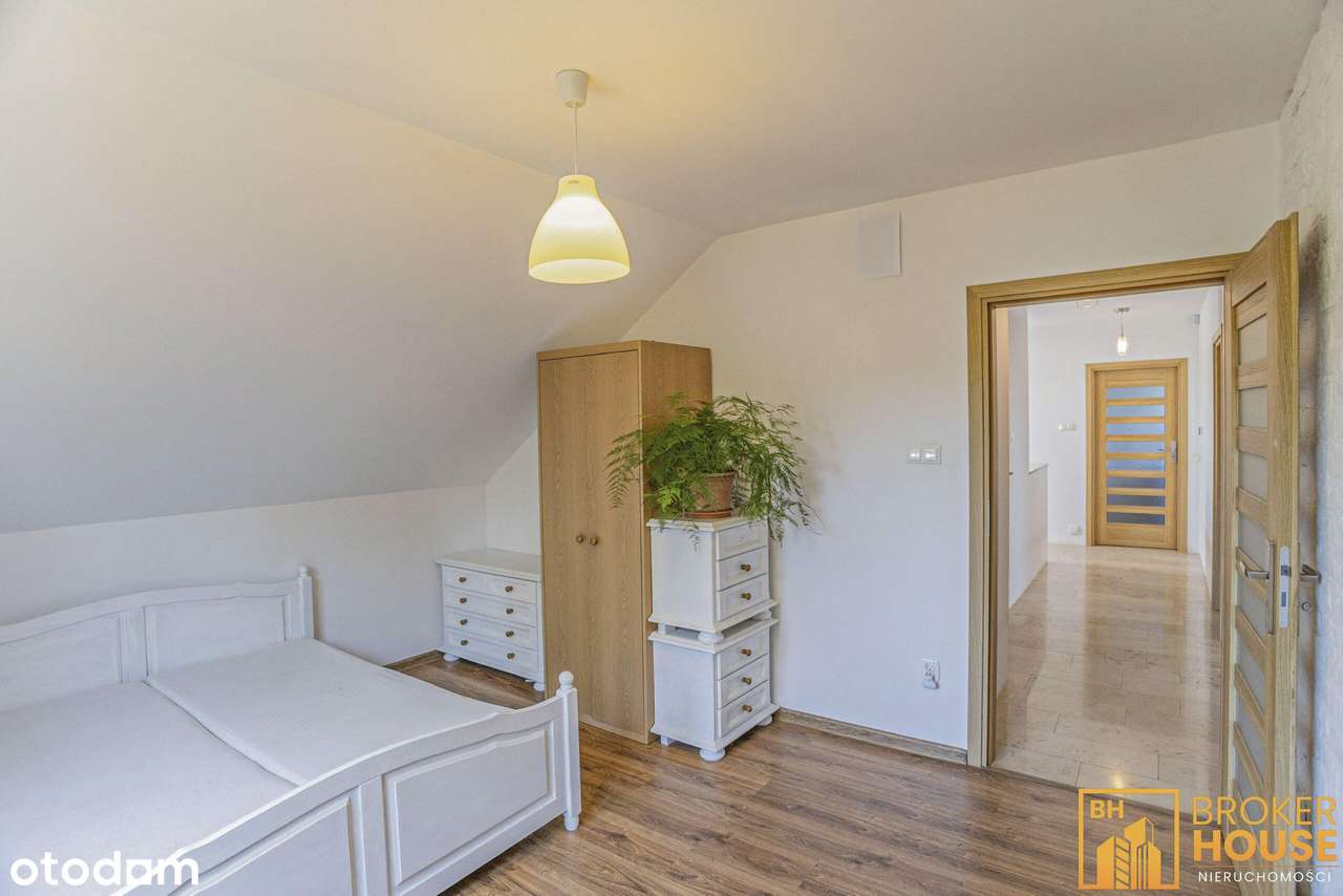 Wyjątkowy dom na dużej działce- Ciepielowice-11