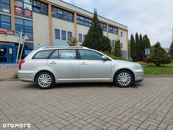 Toyota Avensis 1.8 VVT-i Combi Sol - 6