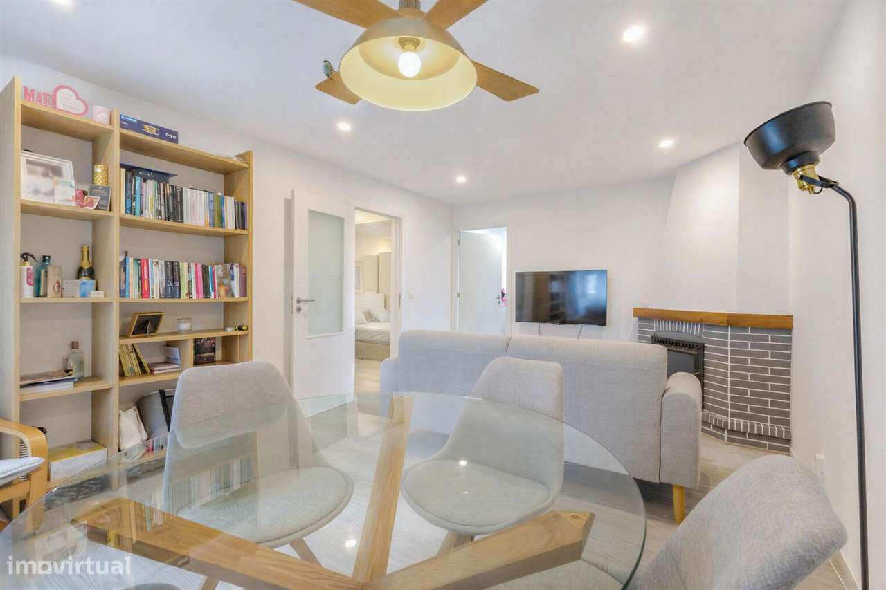 Apartamento T2 Renovado em Cruz de Pau, Matosinhos-21