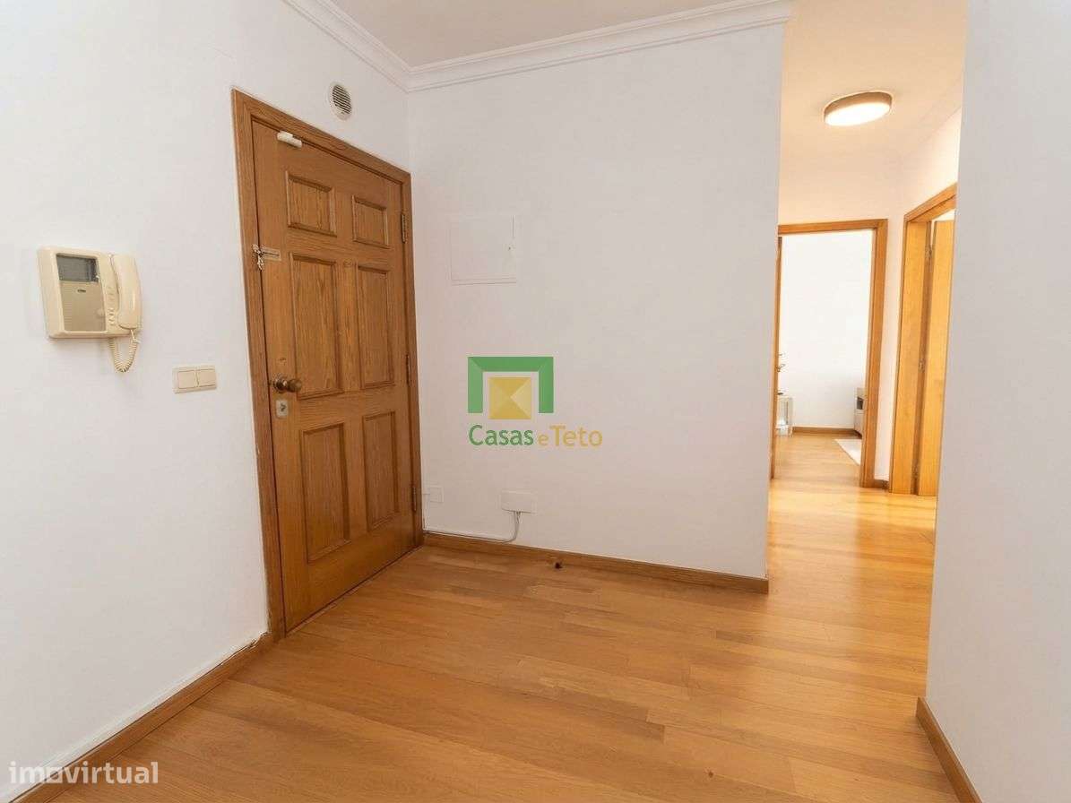 Apartamento T2 Caniço-1