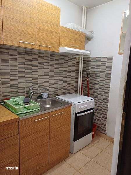 Garsoniera Favorit metrou, mobilat - Imagine principală: 5/8