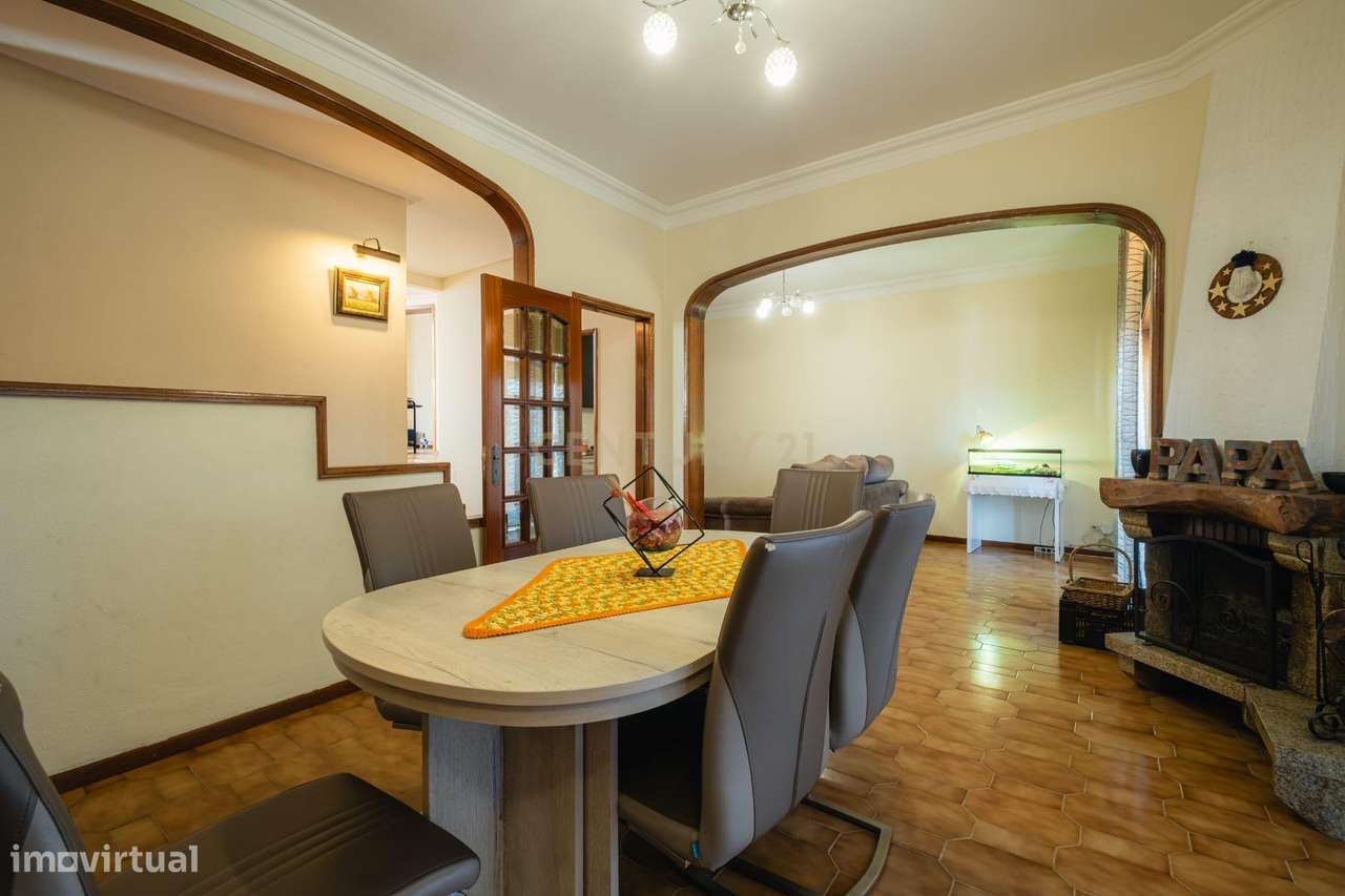Excelente moradia T3 situada em São Pedro da Cova, Gondomar-37