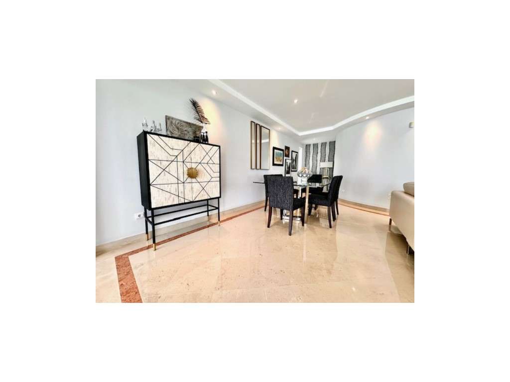 Moradia independente T4+1 em Murches com piscina, Cascais-13