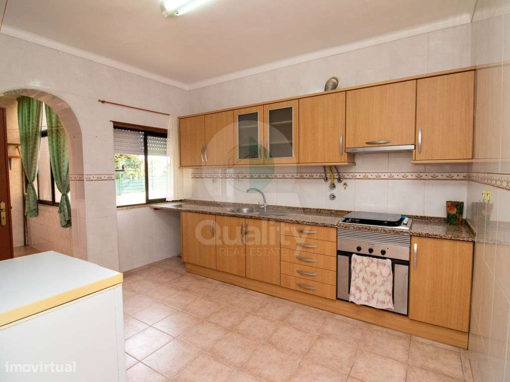 T2 com 97m2 - R/C com Cozinha Recente na VERDERENA , BARREIRO - Grande imagem: 4/28