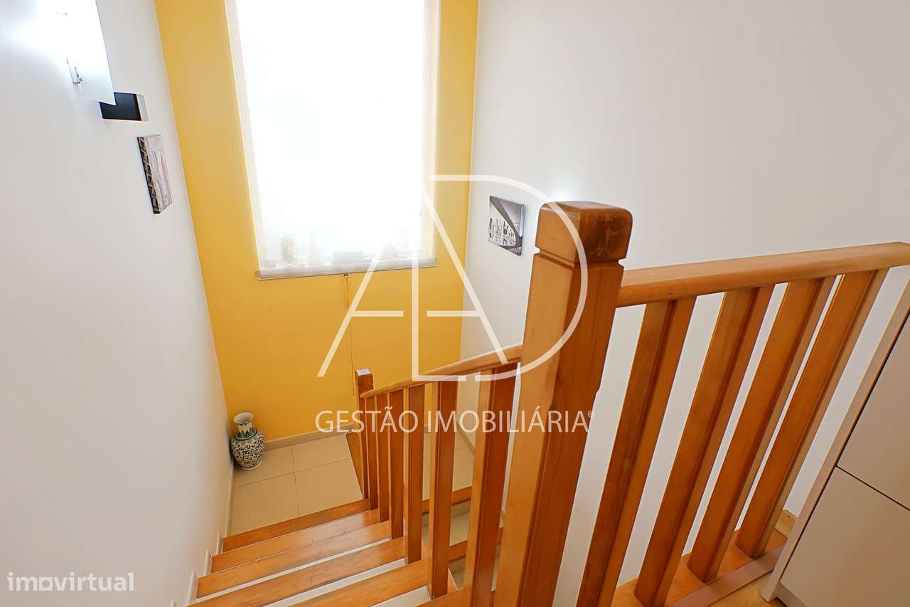 Moradia T3+2 em Sesimbra (Castelo)-23
