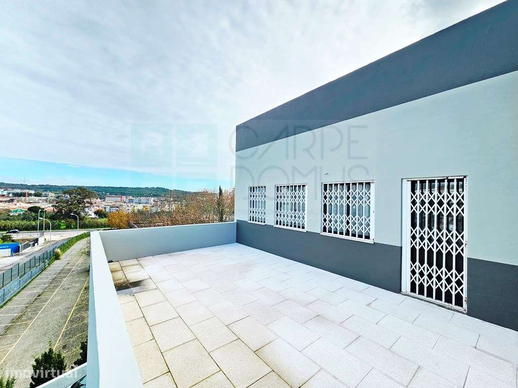 Espaçoso e funcional escritório com 600m2, em Carnaxide, Oeiras-50