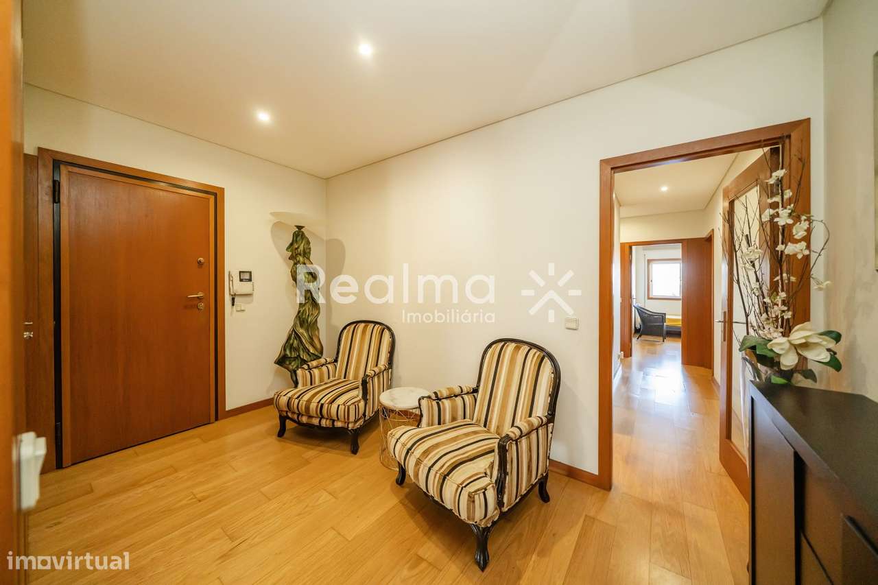 Apartamento T5 em S.Victor-26