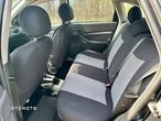 Ford Focus 1.8 TDCi Ghia - 9