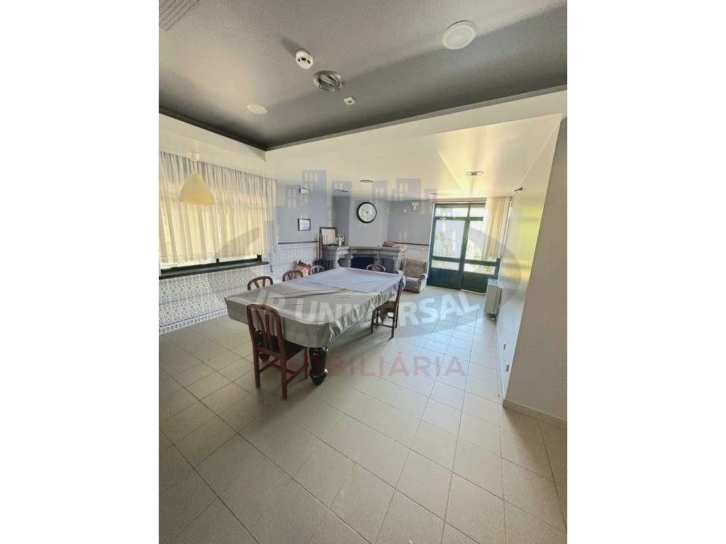 MORADIA T6 VENDA COM ESPAÇO COMERCIAL E RESIDENCIAL , A 10 MINUTOS ...-23