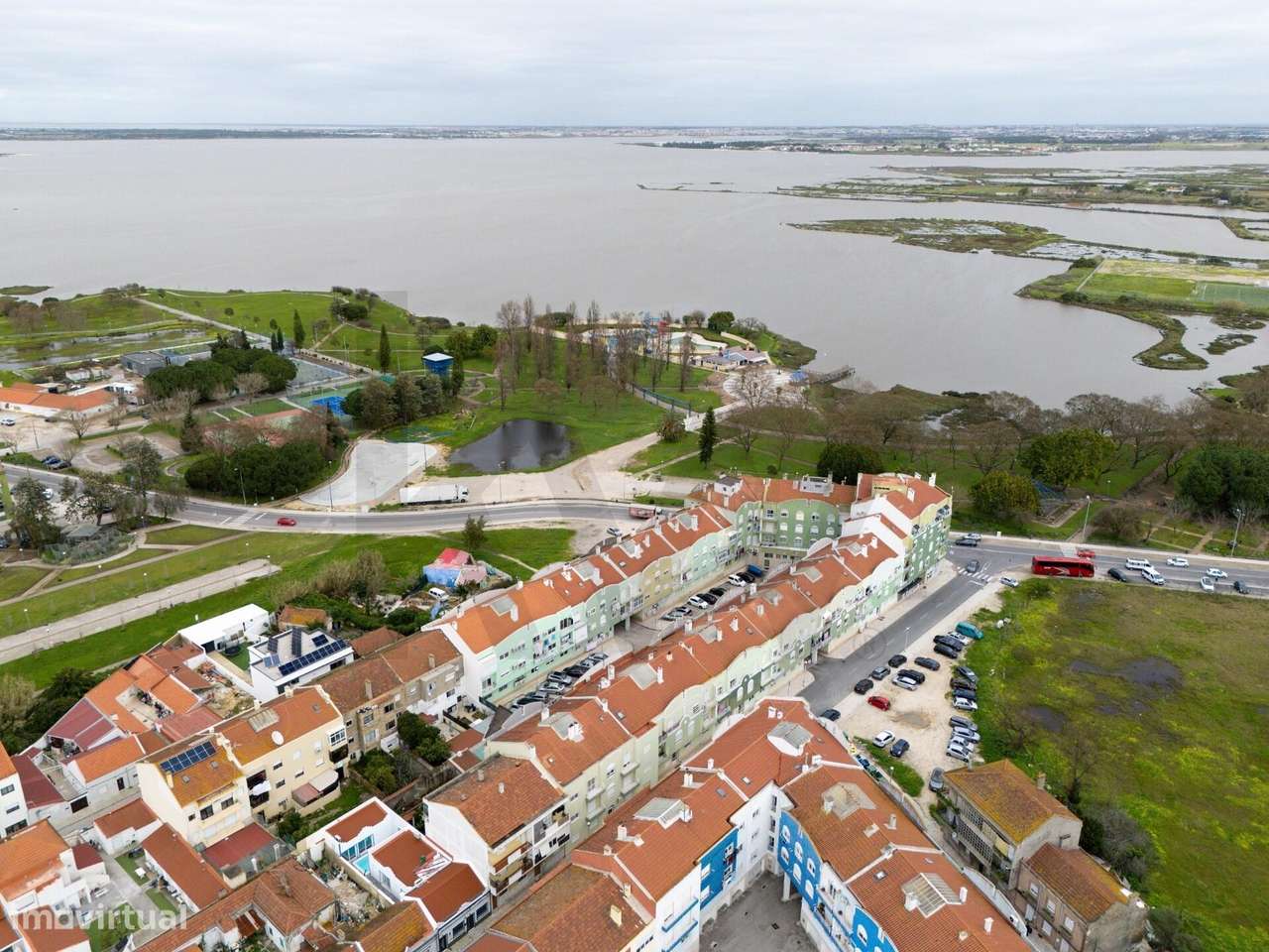 Moradia T1 com Anexo | Lote de 384 m2 | Baixa da Banheira-31