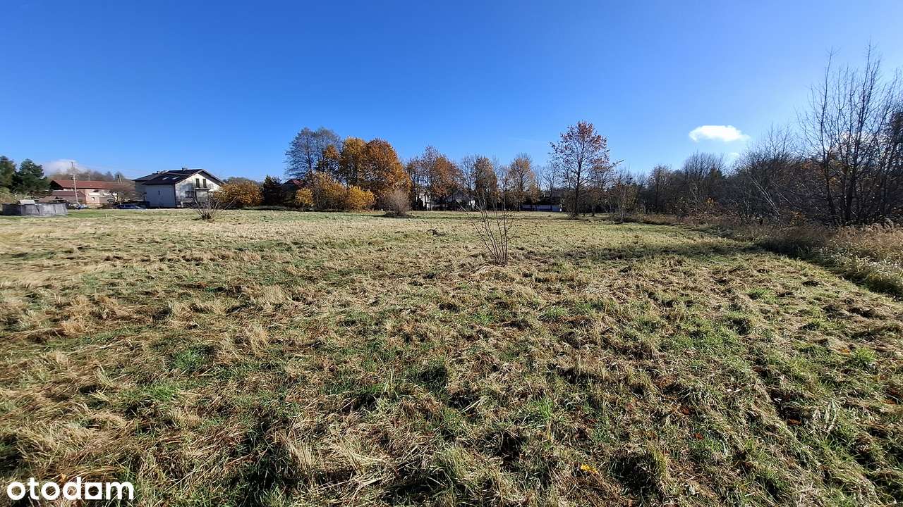 Budowlana działka w spokojnej wsi – 717 m²-17