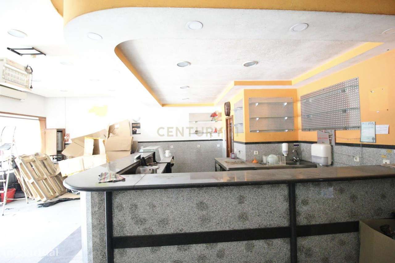 Espaço comercial em Paço de Sousa, Penafiel-7