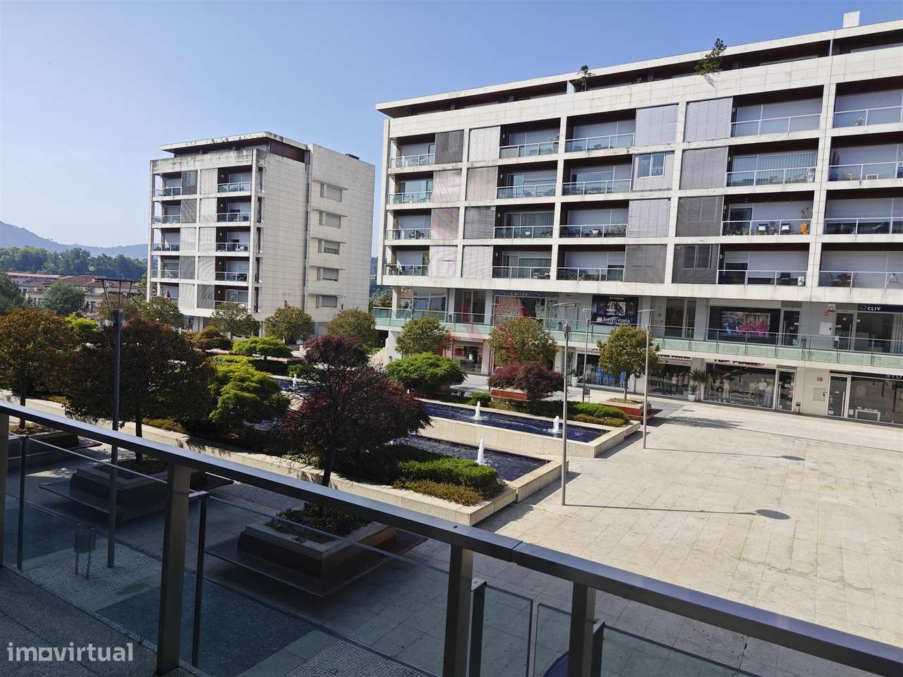 Loja no Fórum Vizela – 41,30 m2 com Licença para Comércio e Serviços - Grande imagem: 2/12