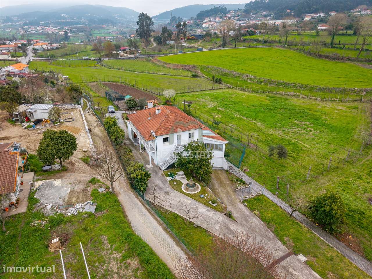 Moradia Isolada T5 Venda em Escudeiros e Penso (Santo Estêvão e São Vi-8