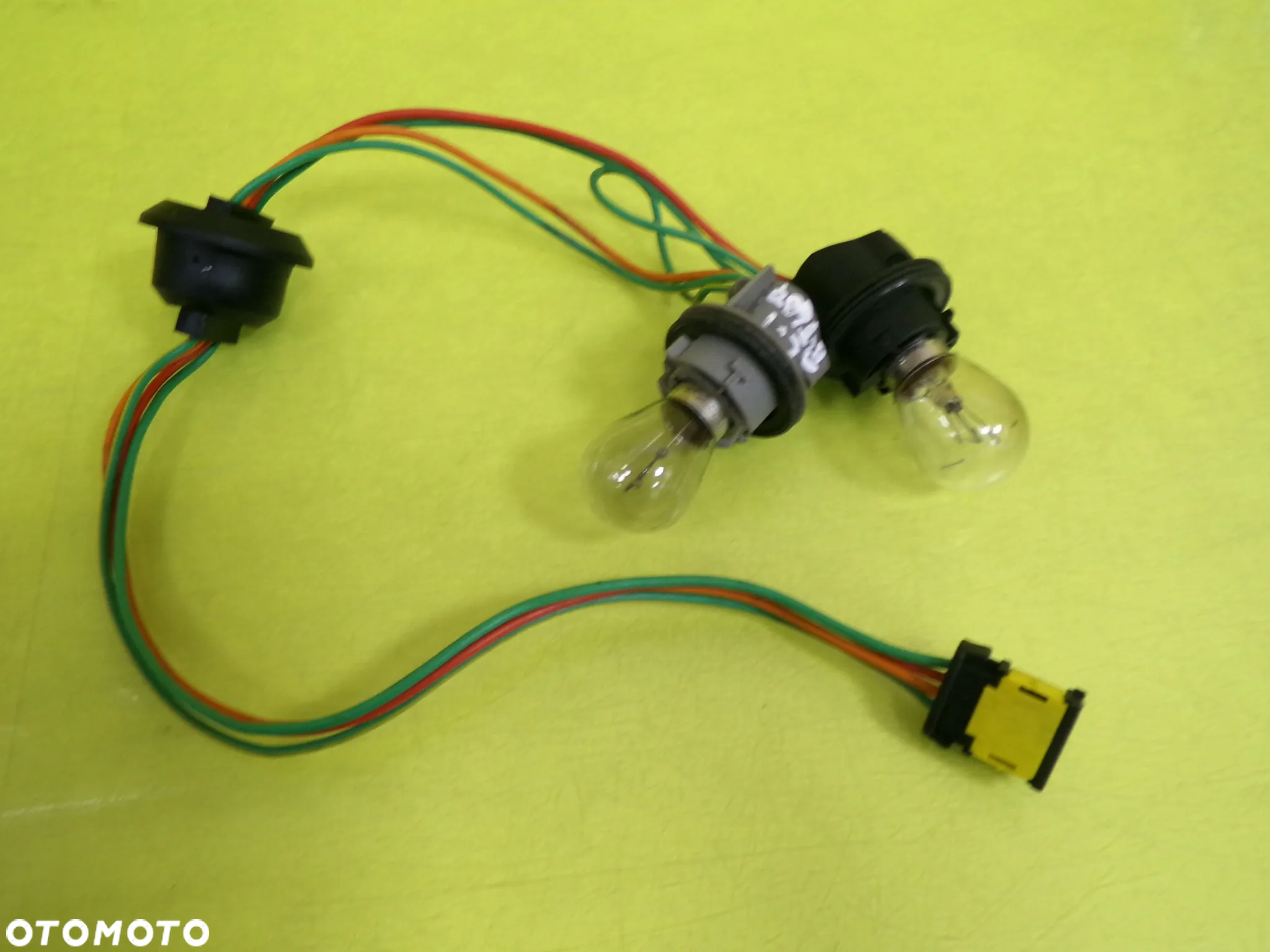 WKŁAD LAMPY LEWY TYŁ OPRAWKA ŻARÓWKI PEUGEOT 607 NR309 - 2