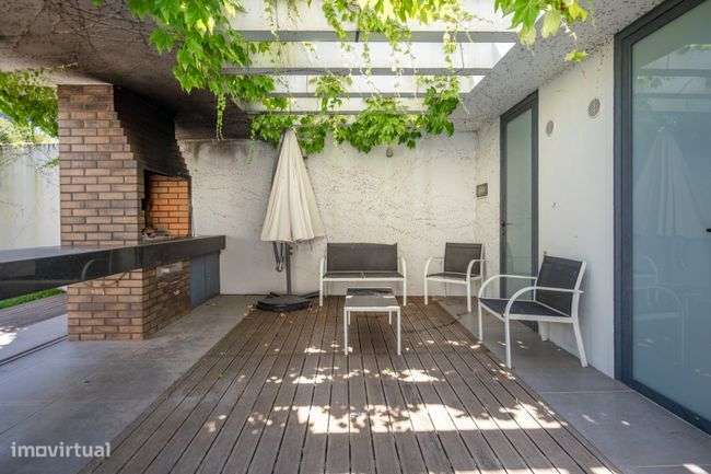 Moradia de Luxo para venda T4-48