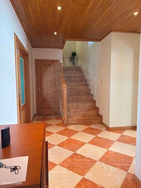 Moradia T4 para venda - Grande imagem: 4/33