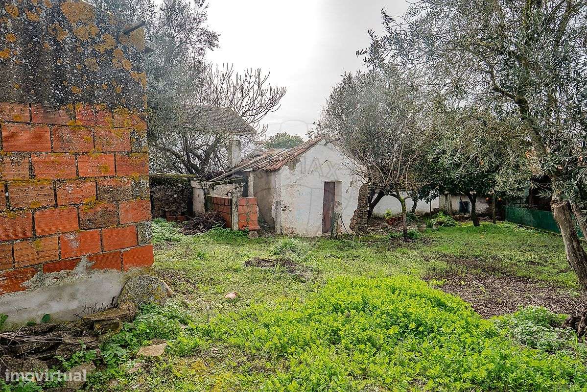 Moradia T2 para venda-13