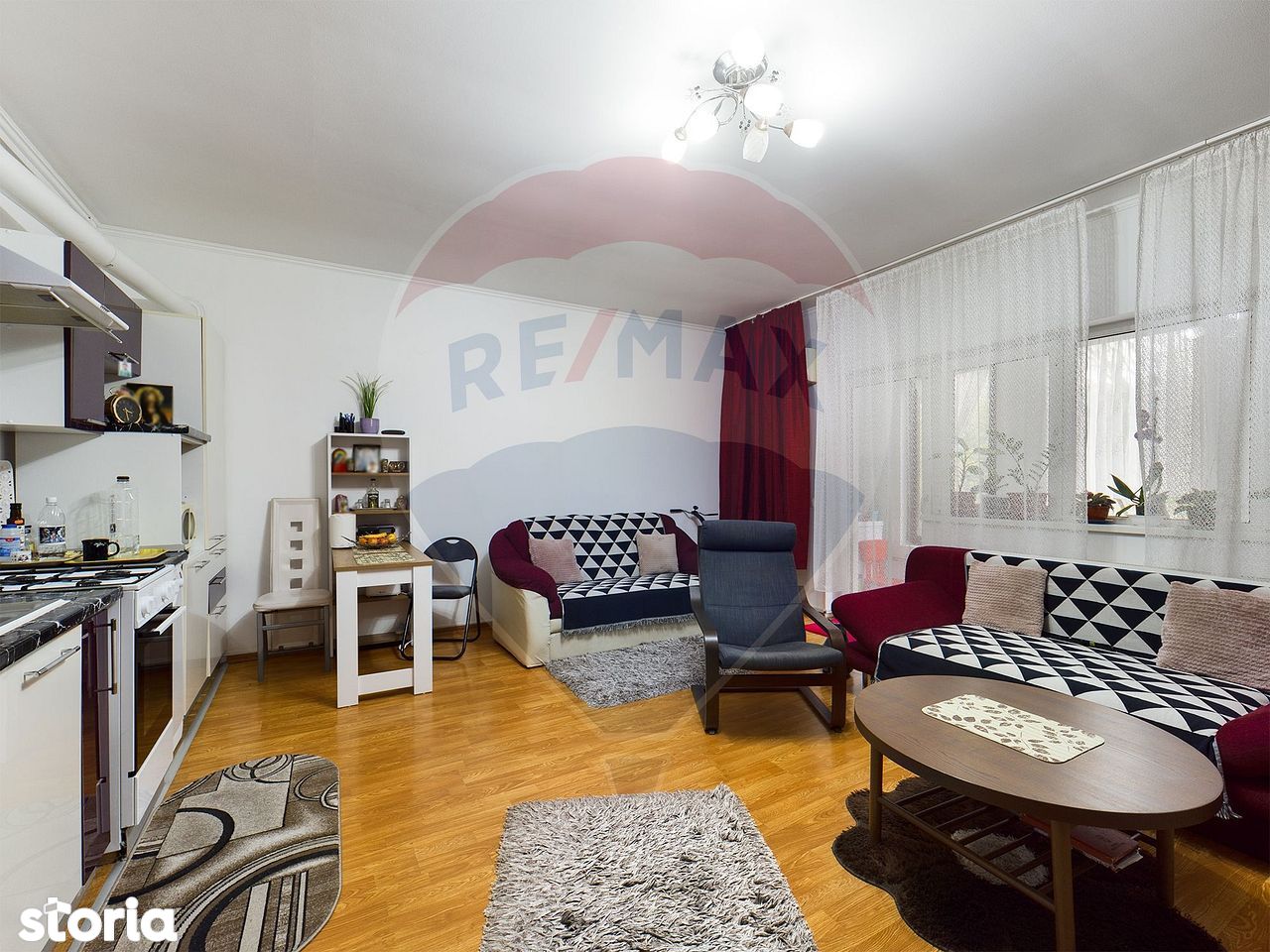 Apartament 2 camere mobilat/utilat vanzare in bloc Otopeni central