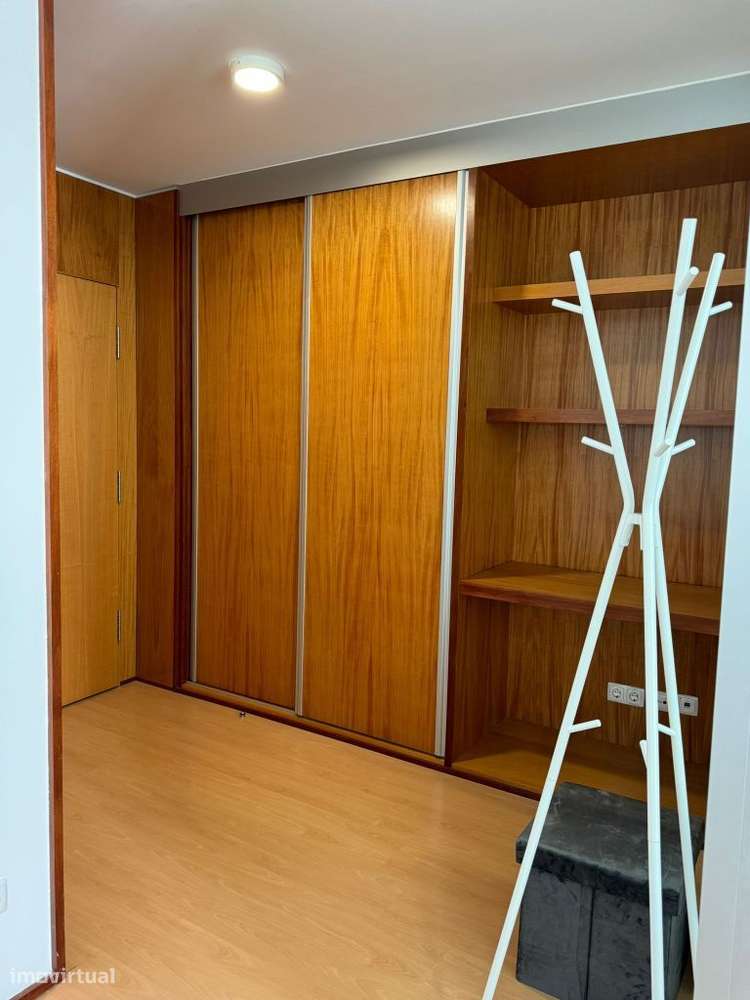 Apartamento T0 mobilado, próximo do Glicínias - Grande imagem: 4/13