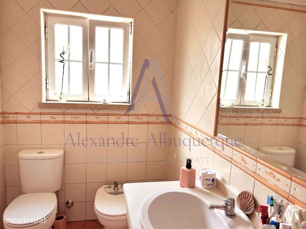 Moradia Isolada T3 com Piscina e Garagem em Azeitão-21