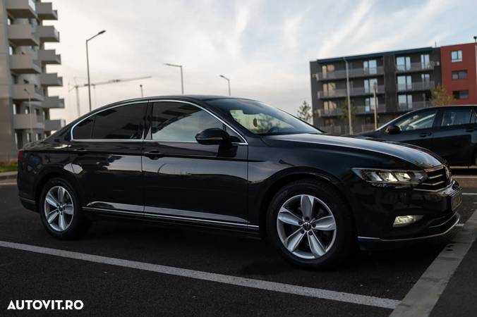 Volkswagen Passat 1.5 TSI ACT DSG Highline - 28