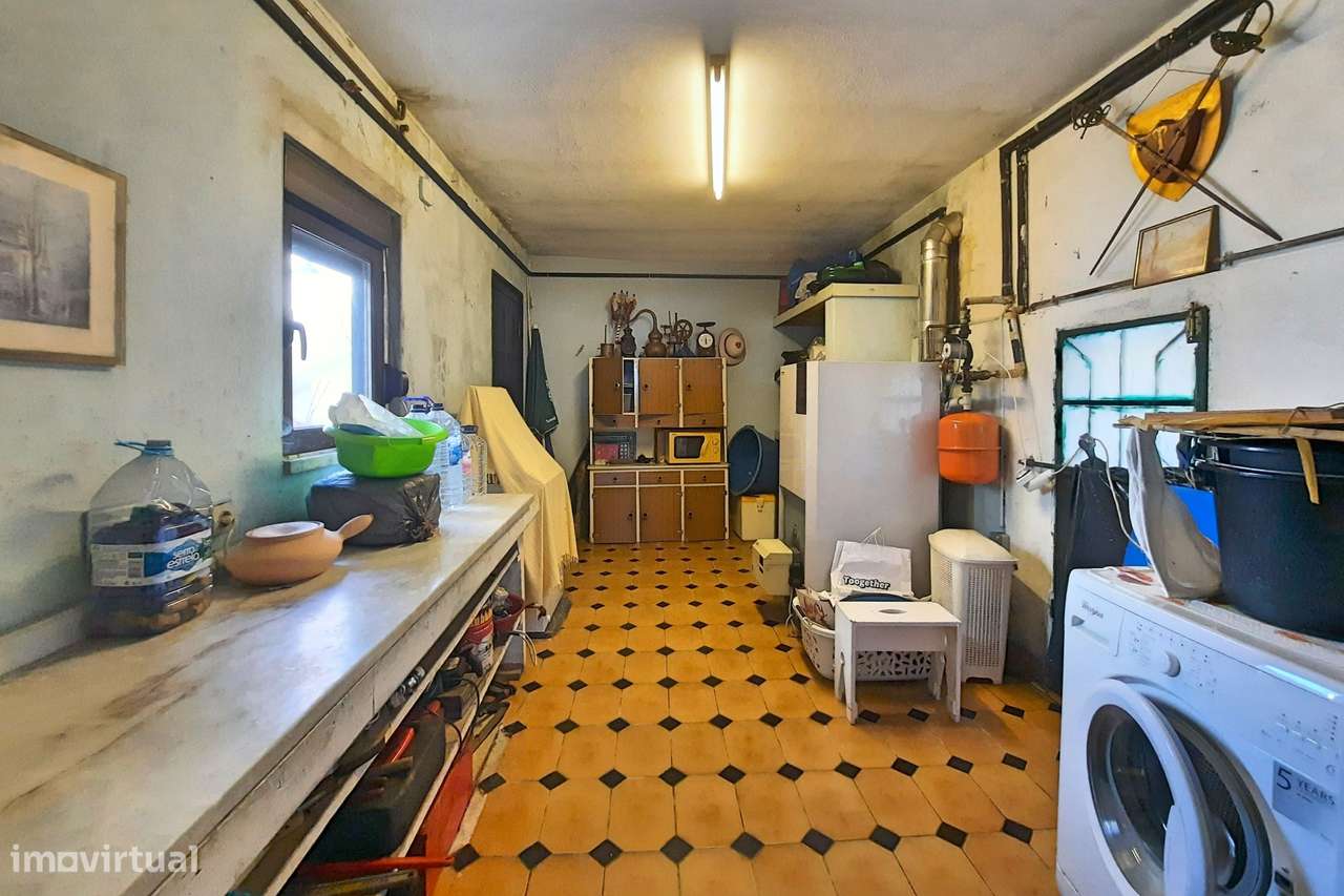 Moradia isolada em Gaeiras, com 4 quartos, jardim e garagem fechada.-19