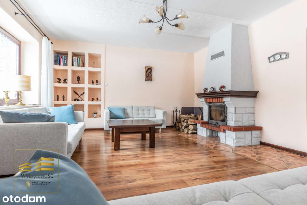 Dom wolnostojący  6 pokoi z dużą działką-0