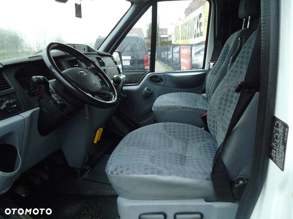 Ford transit - 13