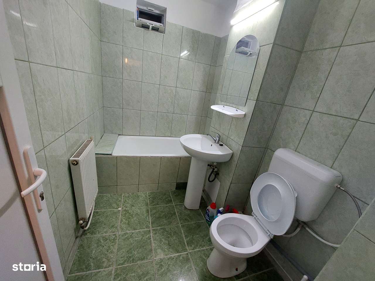 Chirie Apartament 2 camere Etaj 3 ZONA  Piata 1.300 lei luna - Imagine principală: 4/8