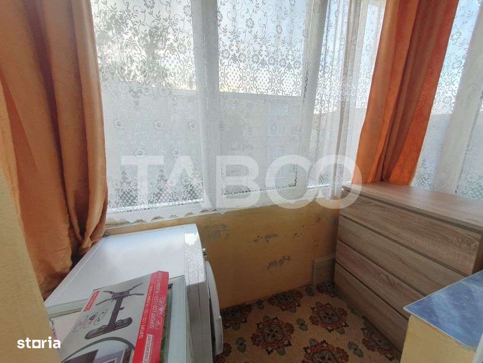 Apartament 2 camere 43 mp utili semidecomandat etaj 3 zona Negoiu-9