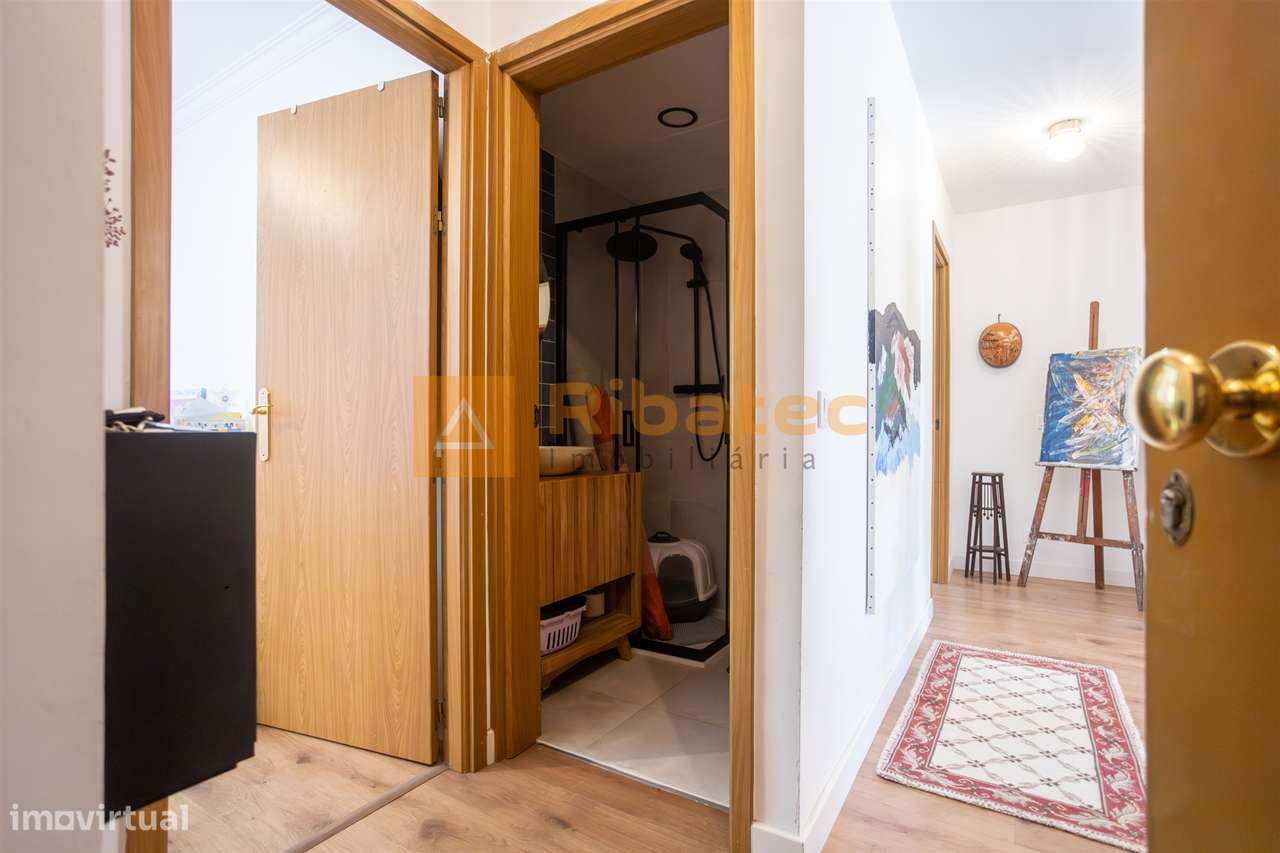 Apartamento T3 no Monte da Caparica-22