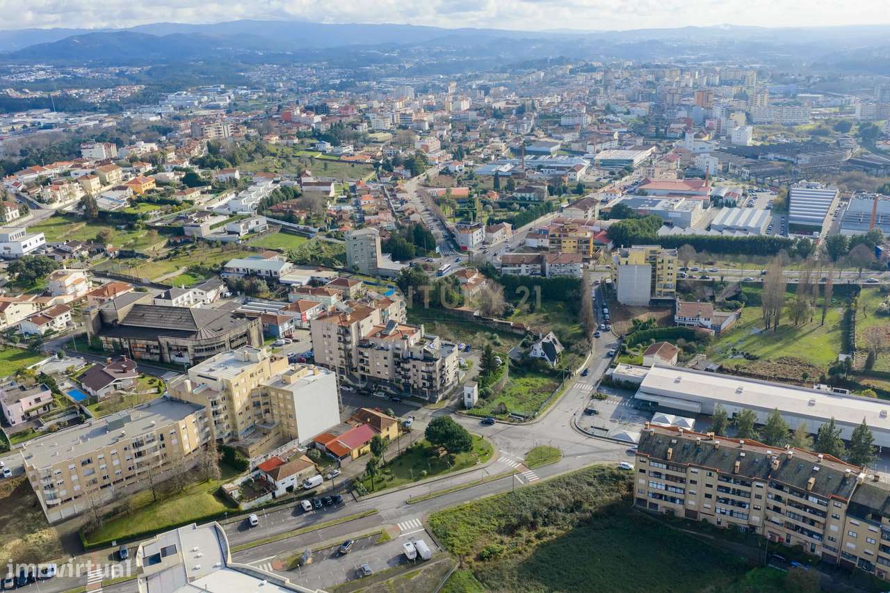 Apartamento T3 em Arrifana-30