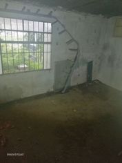 Armazém 195m2  Lisboa  com logradouro - 1100m2 - Grande imagem: 4/4