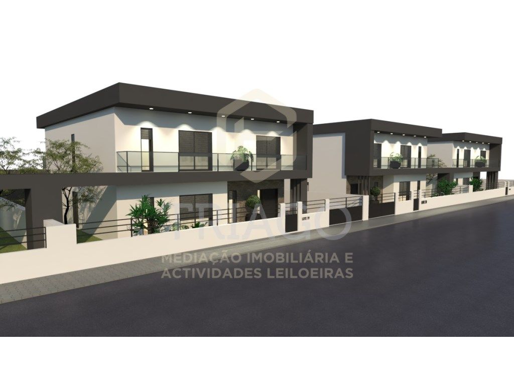 Moradia T5 Estilo Moderno Centro Samora Correia - Um Excl...