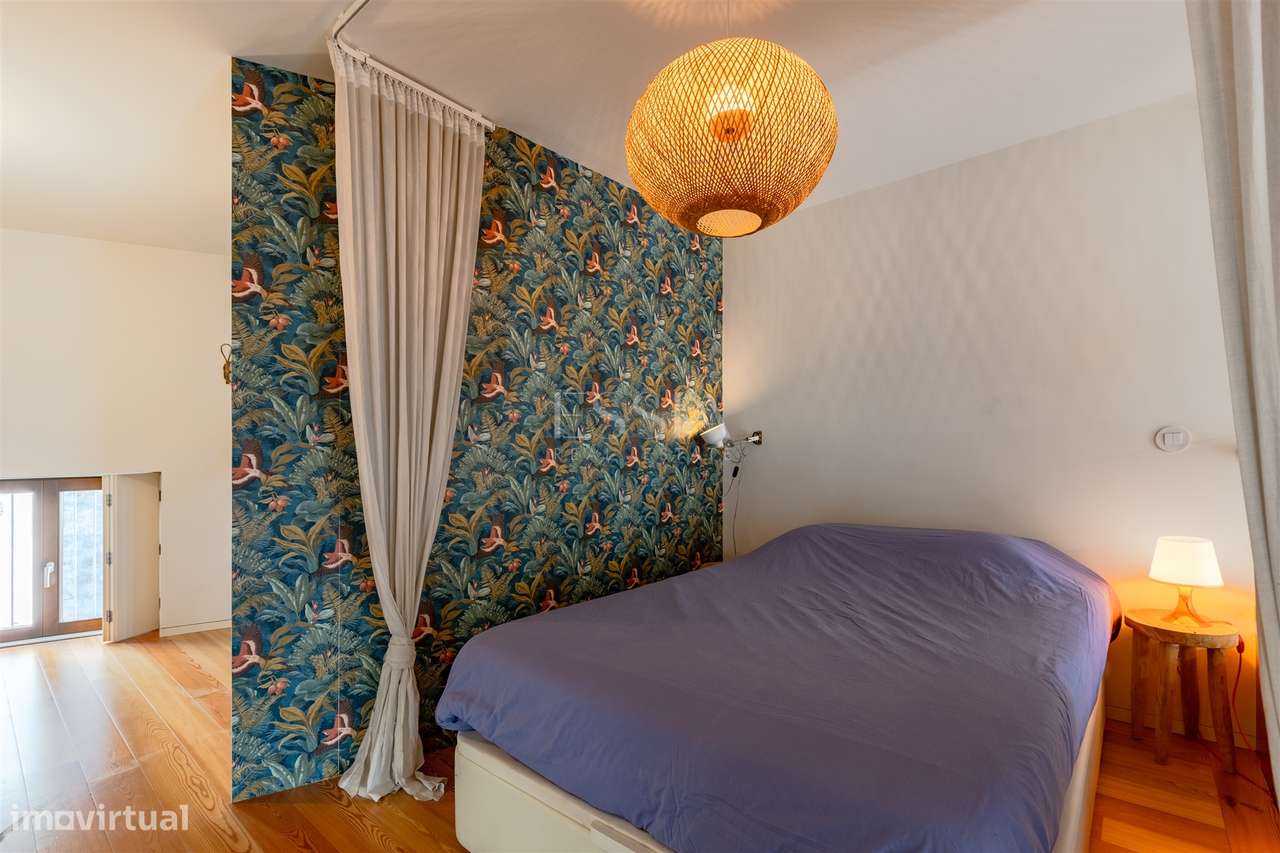 Apartamento T1 com Vista Rio na Alfândega do Porto-15